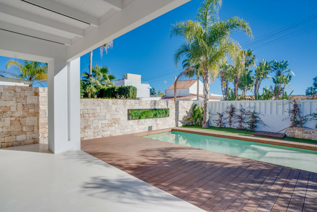Detached Villa Costalita Málaga - image 8
