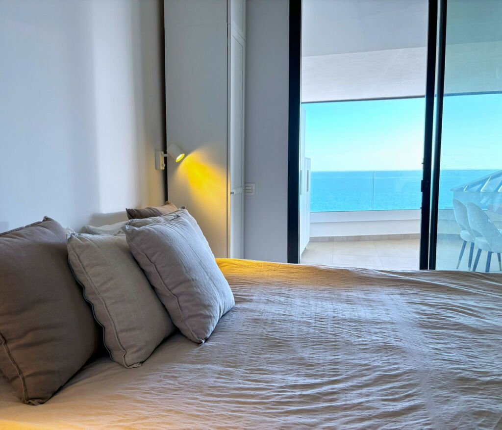 Middle Floor Apartment Fuengirola Málaga - image 9