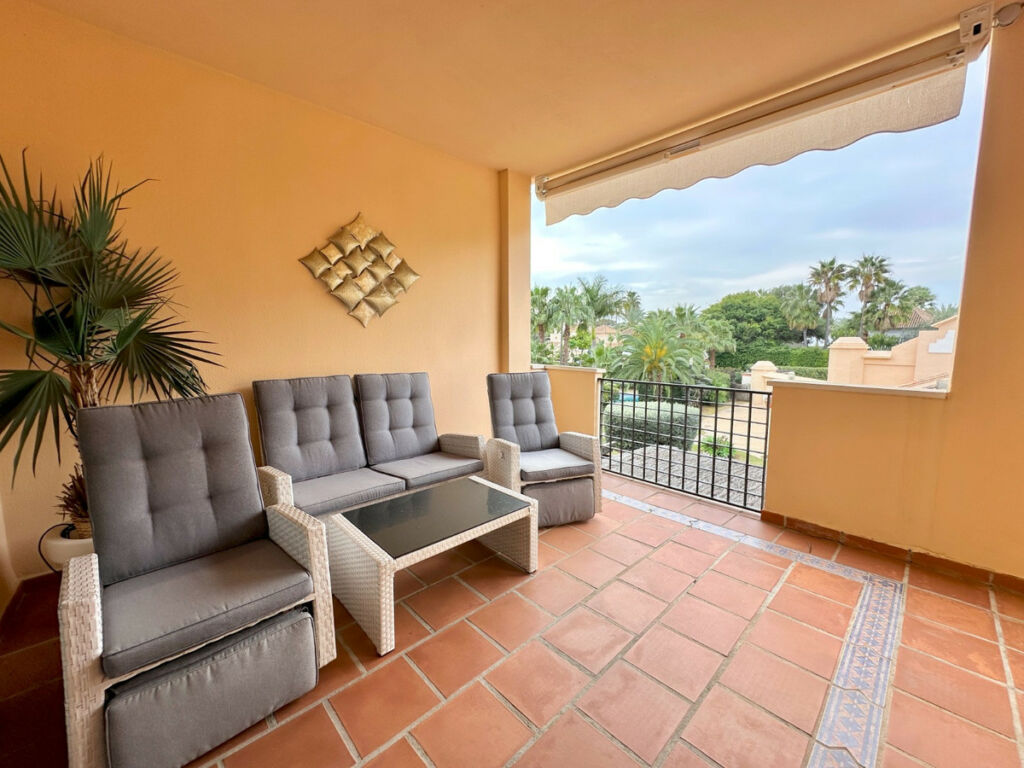 Middle Floor Apartment Puerto Banús Málaga - image 10
