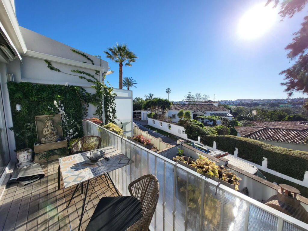 Townhouse Guadalmina Alta Málaga - image 3