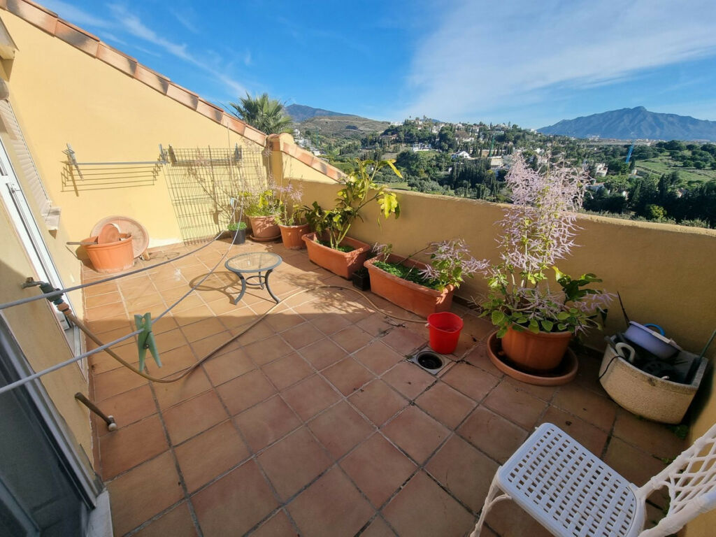 Top Floor Apartment Estepona Málaga - image 9