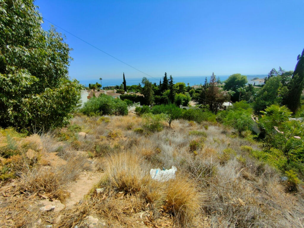 Residential Plot Benalmadena Pueblo Málaga - image 9