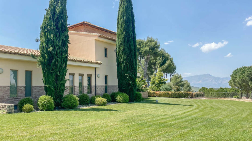 Detached Villa Penaguila Alicante - image 9