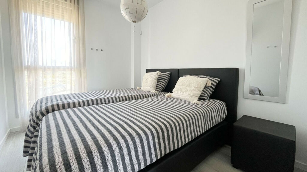 Penthouse New Golden Mile Málaga - image 9