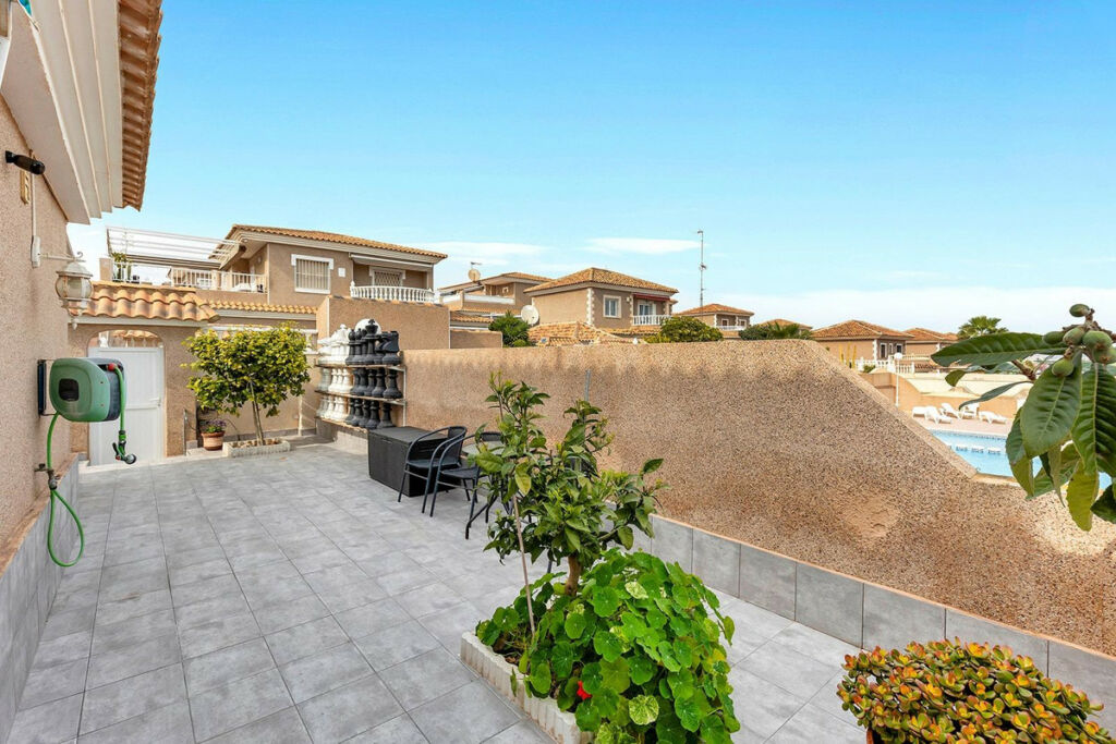 Detached Villa Torrevieja Alicante - image 10