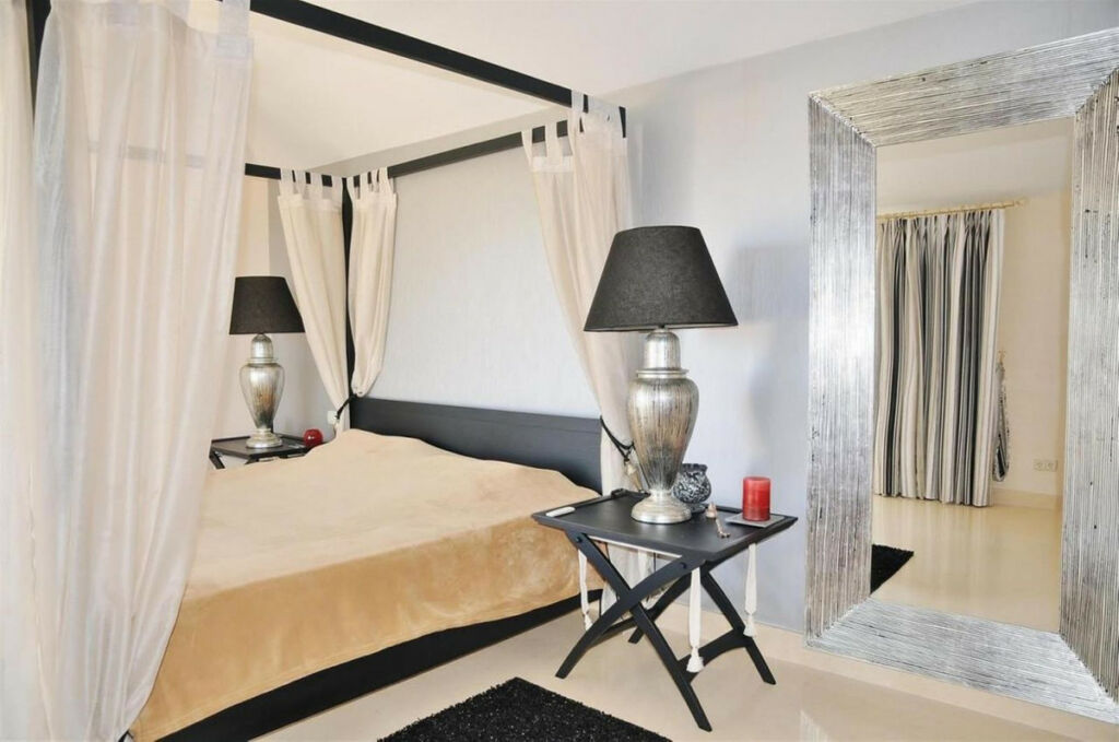 Penthouse Duplex Benahavís Málaga - image 9