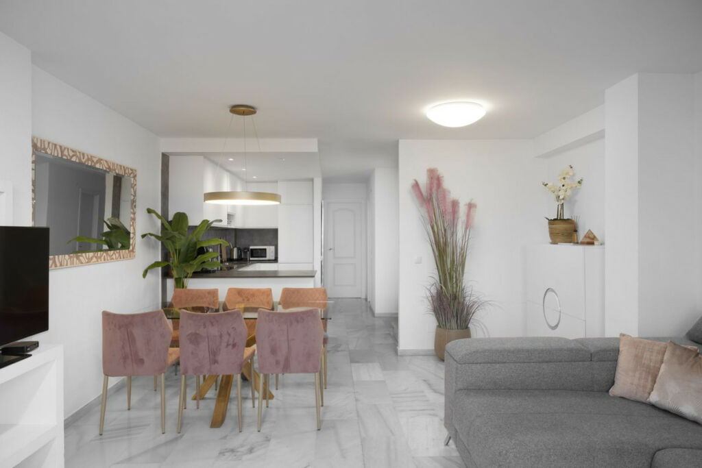 Ground Floor Apartment Calahonda Málaga - image 9