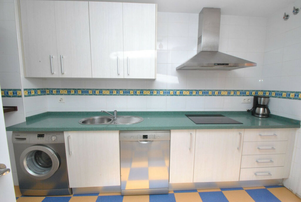 Townhouse Cabopino Málaga - image 9