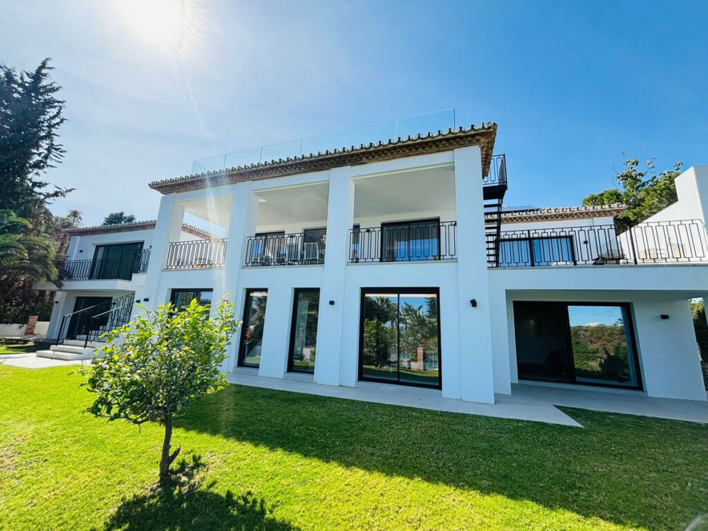 Detached Villa Nueva Andalucía Málaga