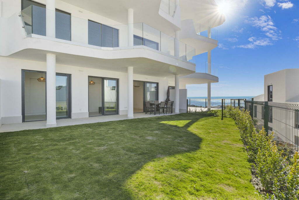 Ground Floor Apartment Fuengirola Málaga - image 6