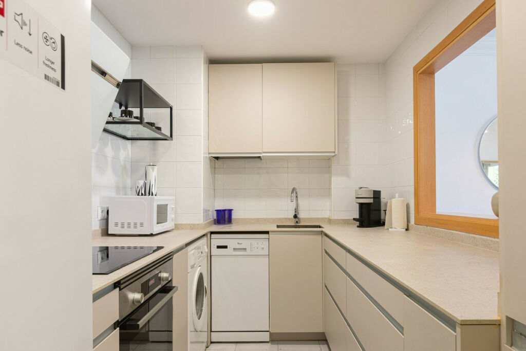 Middle Floor Apartment Puerto Banús Málaga