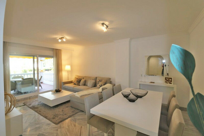 Middle Floor Apartment Nueva Andalucía Málaga
