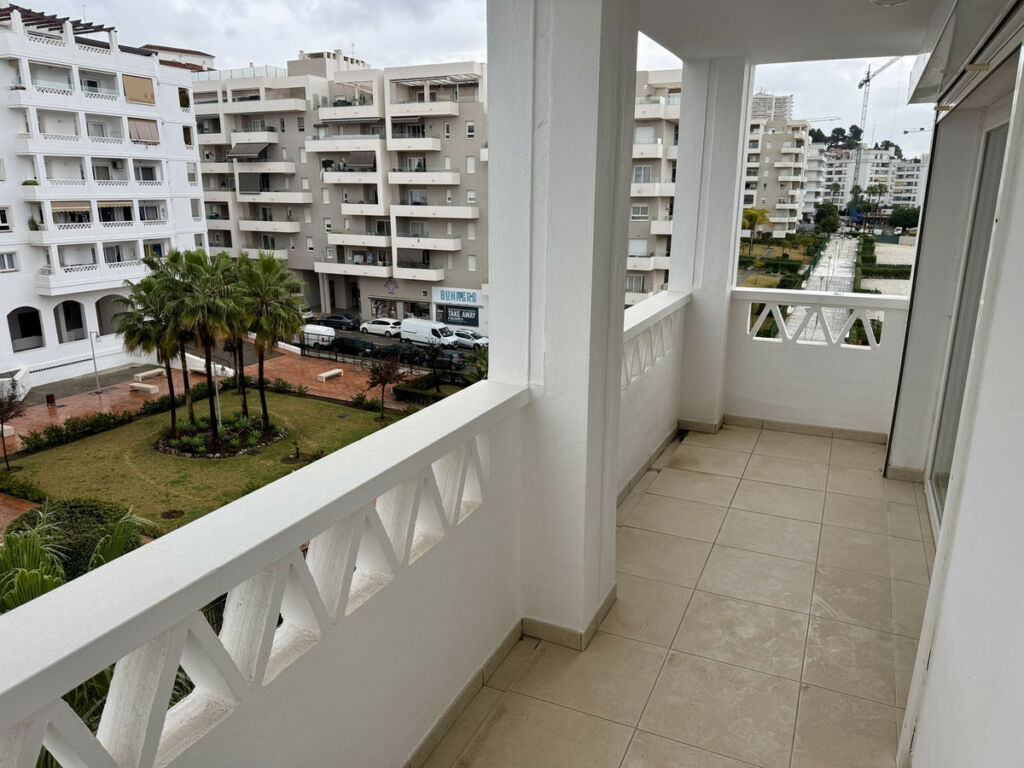 Middle Floor Apartment La Campana Málaga