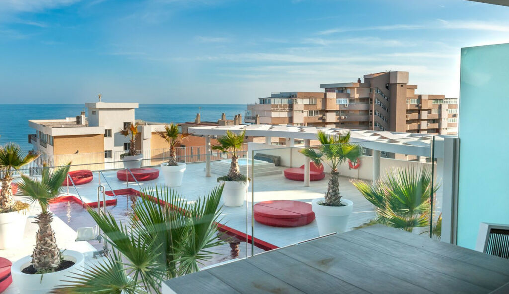 Middle Floor Apartment Carvajal Málaga
