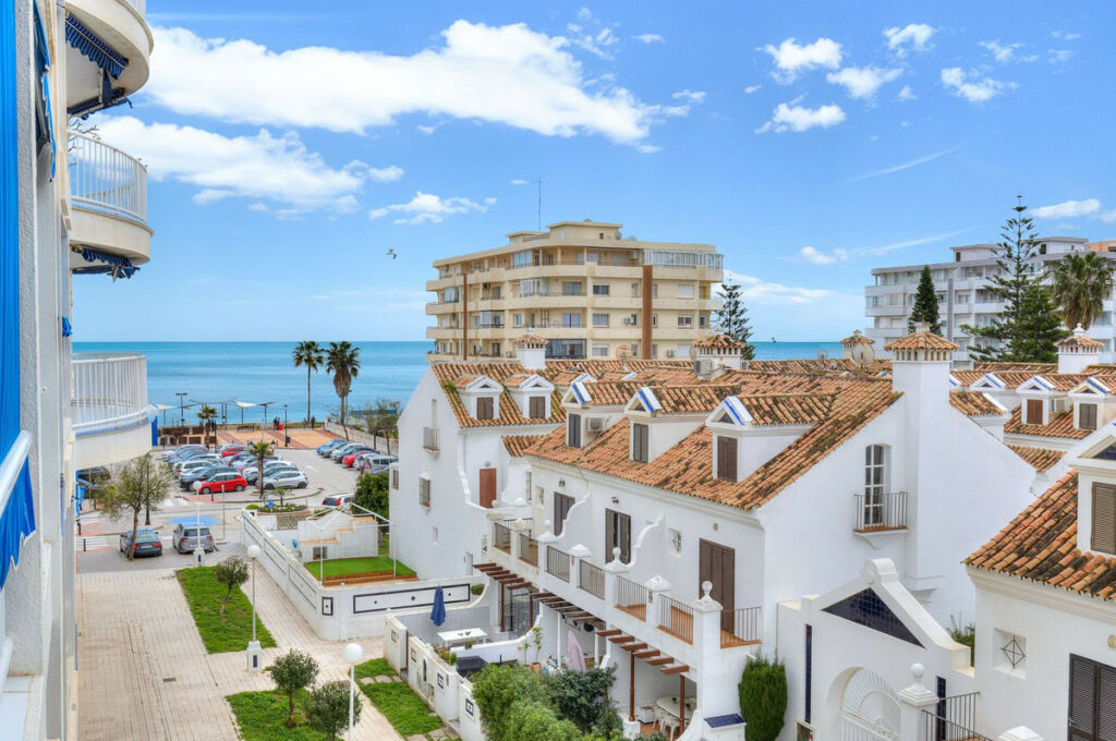Middle Floor Apartment Fuengirola Málaga