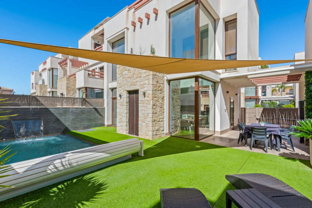 Detached Villa Ciudad Quesada Alicante