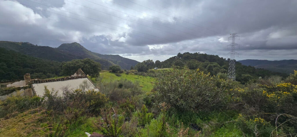 Land Benahavís Málaga