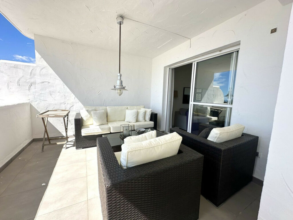 Penthouse Duplex Nueva Andalucía Málaga - image 5