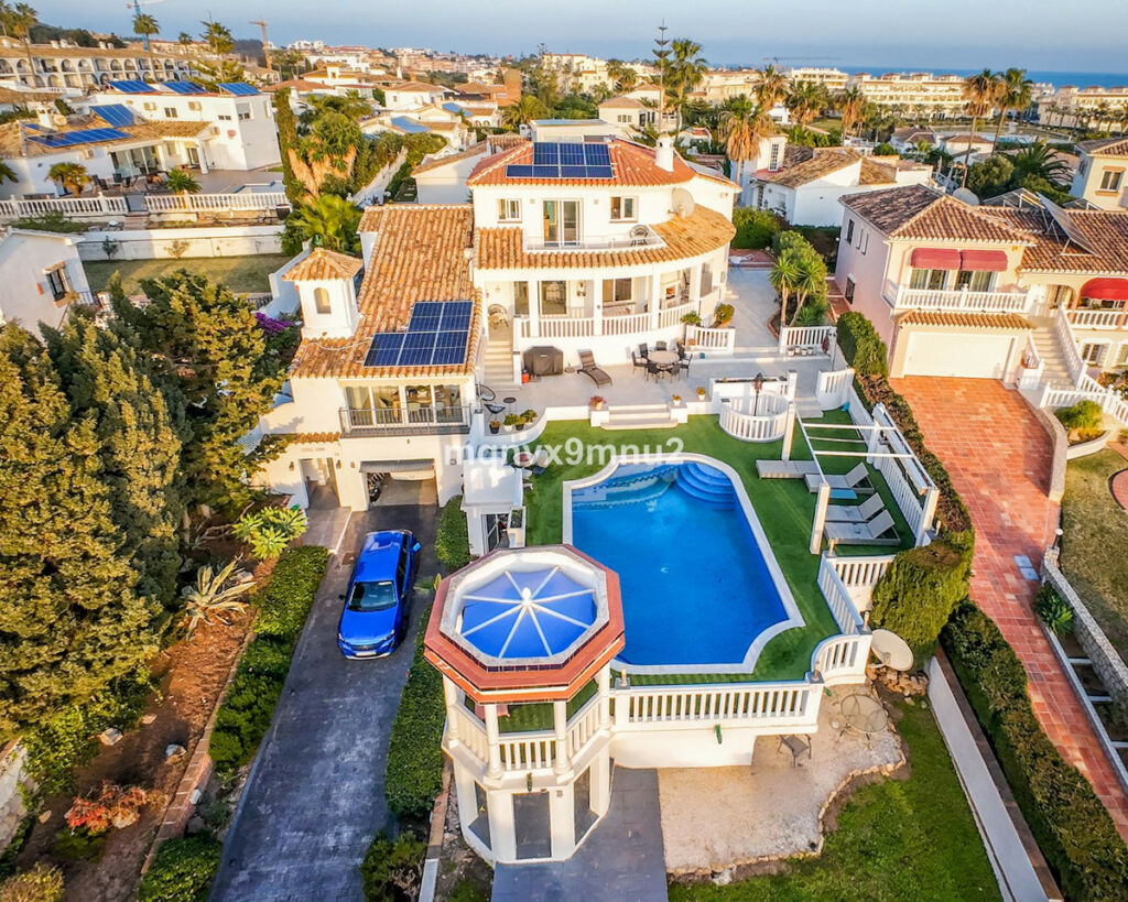 Detached Villa El Chaparral Málaga