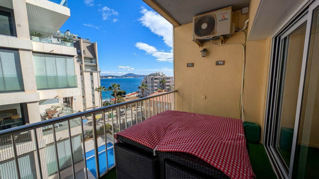 Middle Floor Apartment Calpe Alicante - image 4