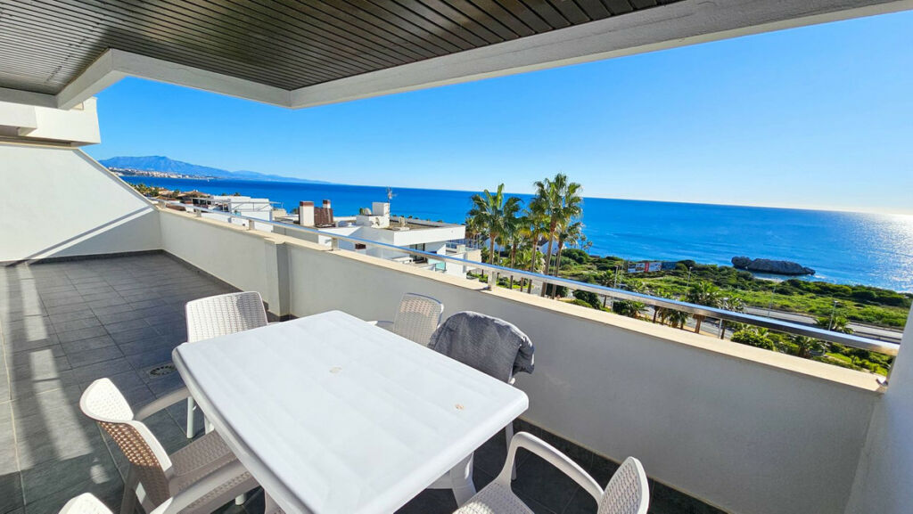 Middle Floor Apartment Casares Playa Málaga