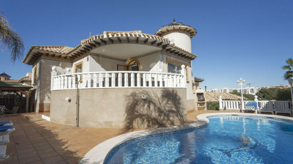 Detached Villa Villamartin Alicante