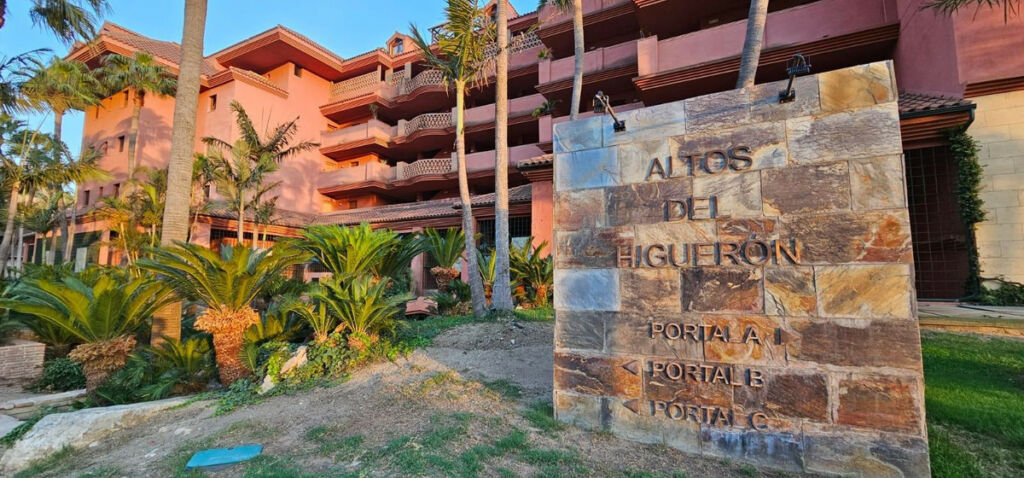 Penthouse Benalmadena Pueblo Málaga