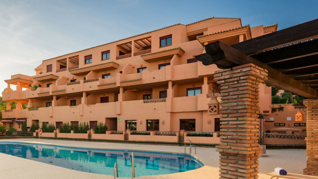 Top Floor Apartment El Paraiso Málaga - image 12