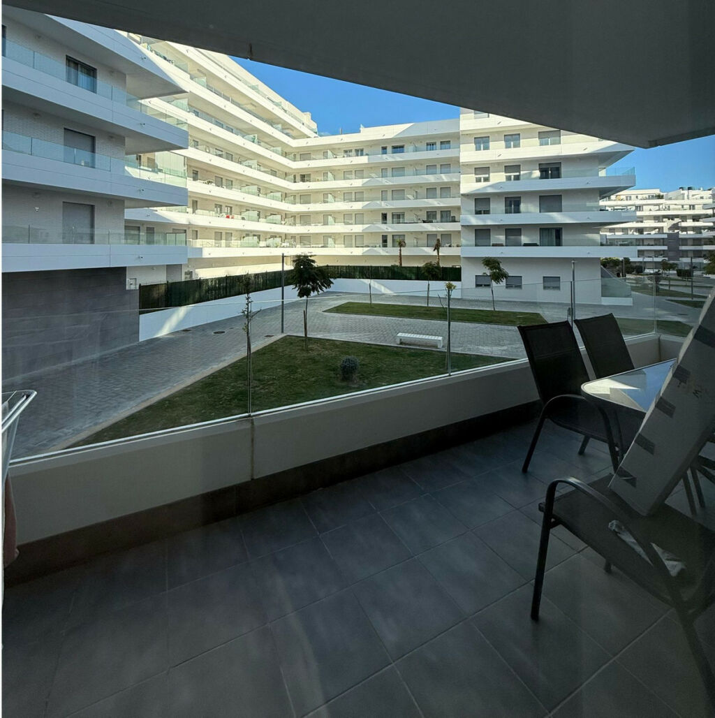 Middle Floor Apartment Marbella Málaga - image 2