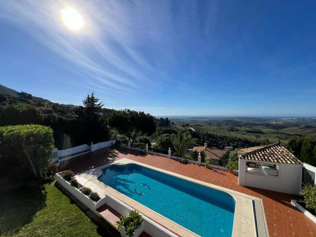 Detached Villa Mijas Málaga - image 2