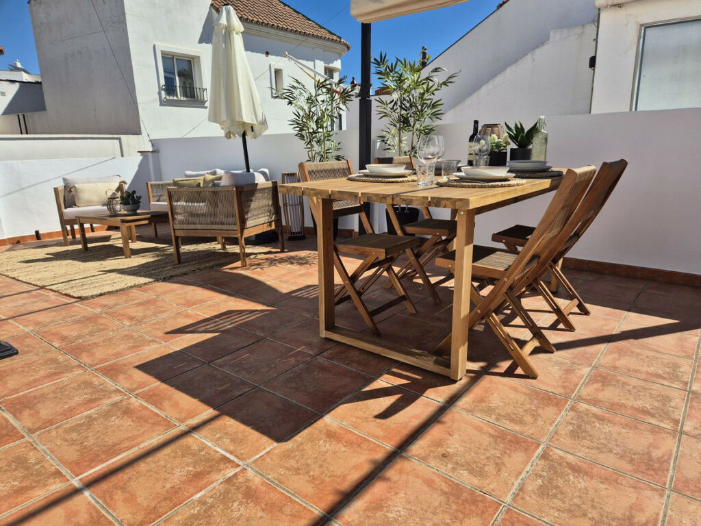 Middle Floor Apartment Estepona Málaga
