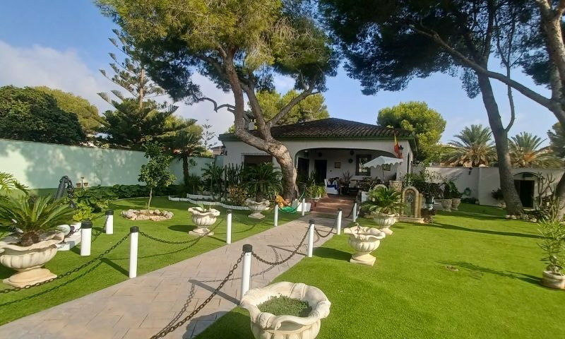 Detached Villa Orihuela Costa Alicante
