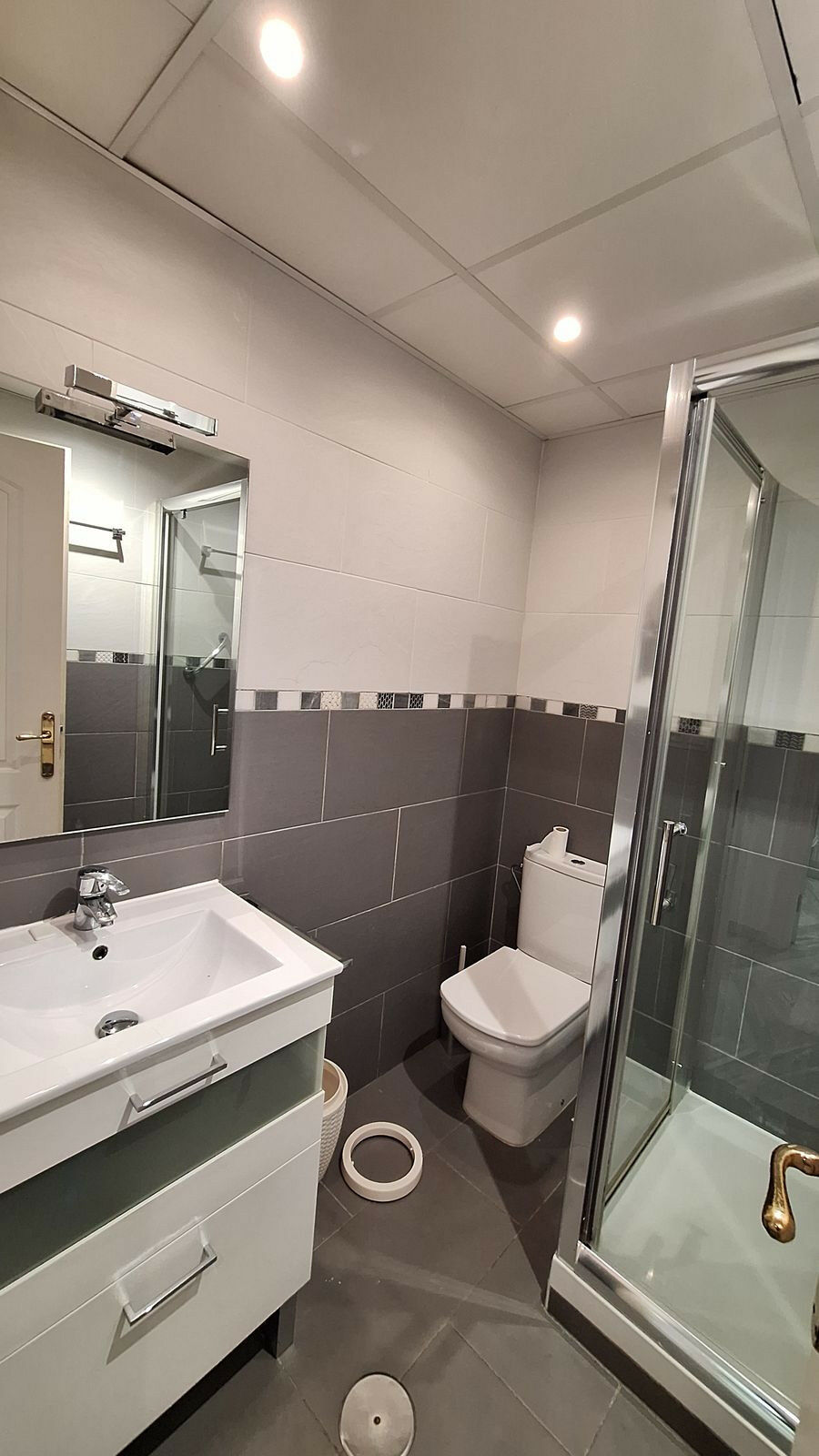Middle Floor Apartment Elviria Málaga - image 10