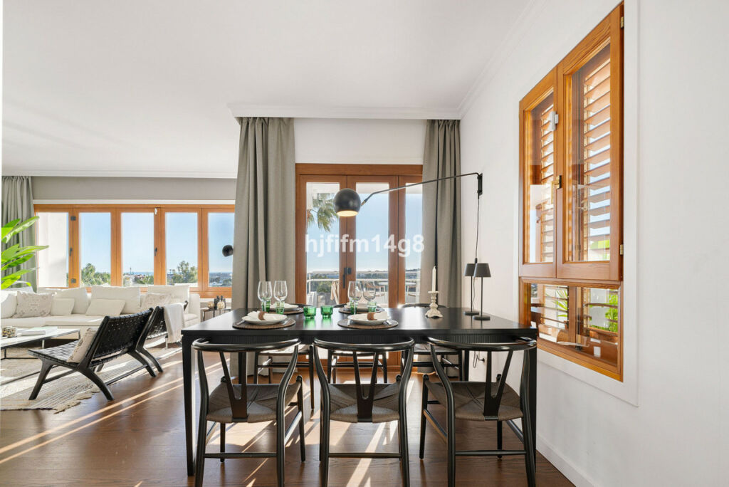 Penthouse Duplex Nueva Andalucía Málaga - image 10