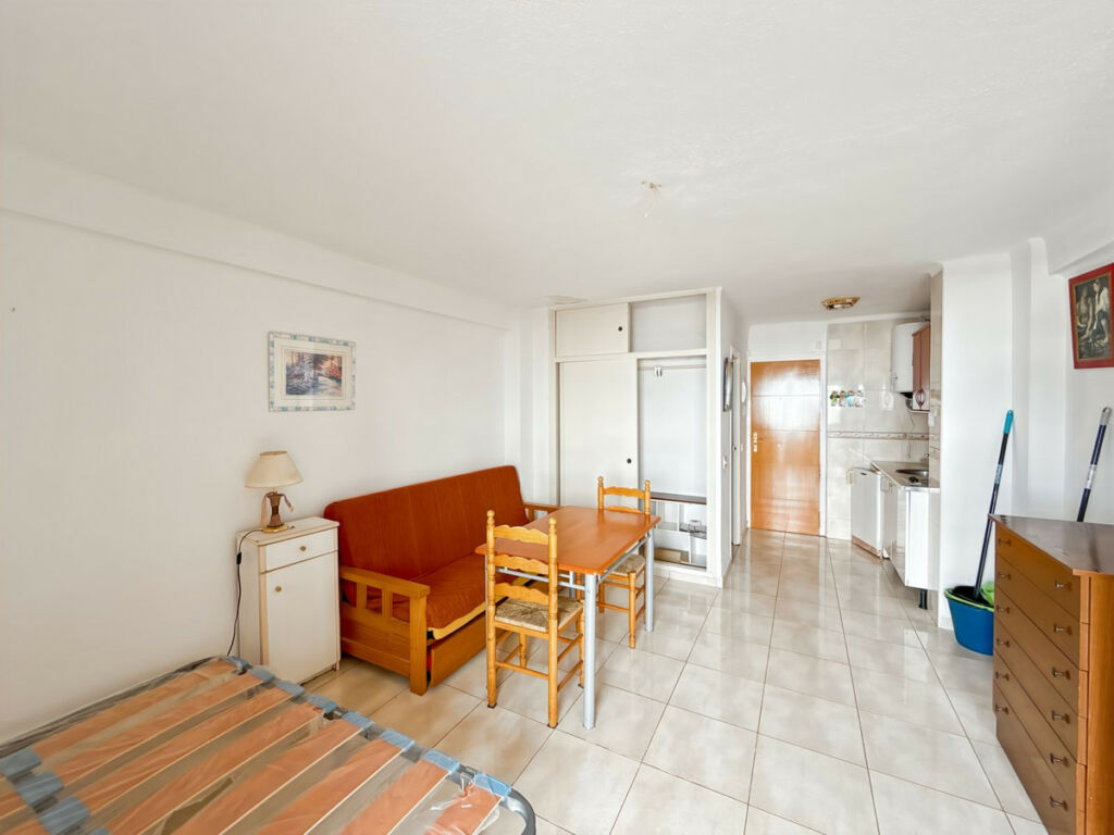Middle Floor Studio El Calvario Málaga - image 10