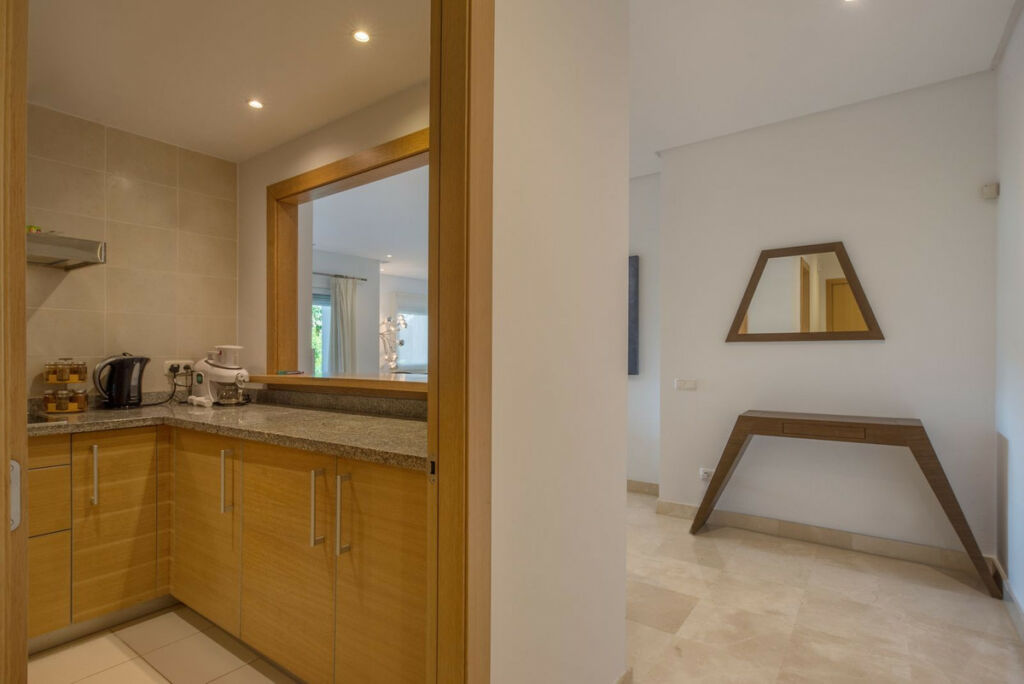 Ground Floor Apartment Estepona Málaga - image 12