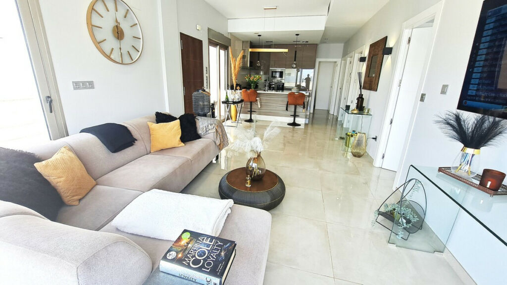 Detached Villa Villamartin Alicante - image 10