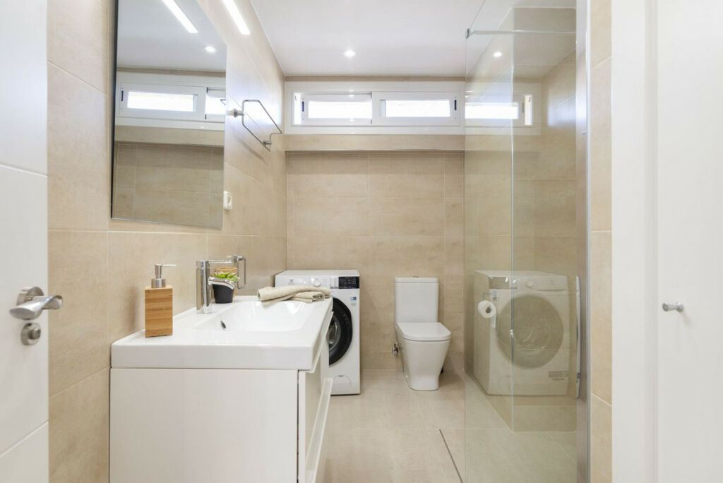 Top Floor Apartment Fuengirola Málaga - image 10