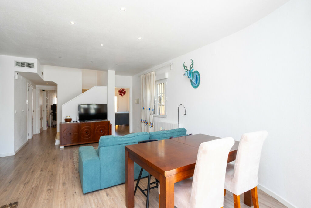 Detached Villa Cabo Roig Alicante - image 10