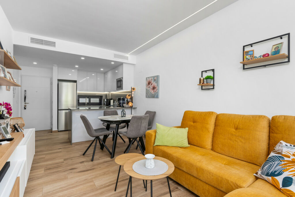 Ground Floor Apartment Villamartin Alicante - image 10