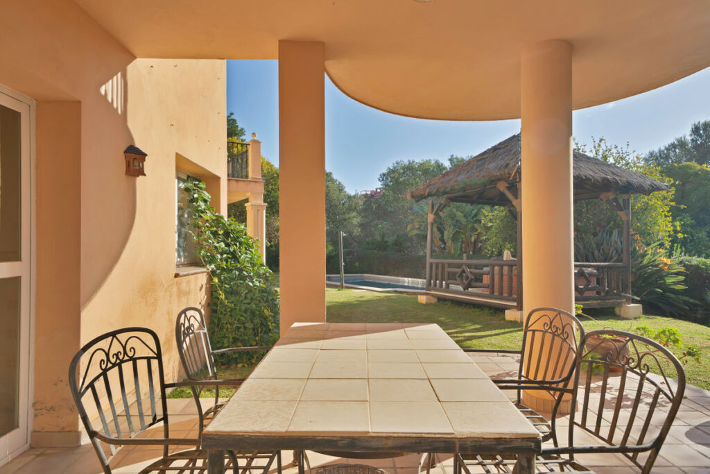 Detached Villa Hacienda Las Chapas Málaga - image 10