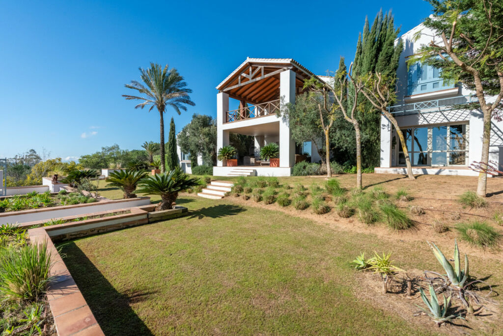 Detached Villa Sotogrande Cádiz - image 10
