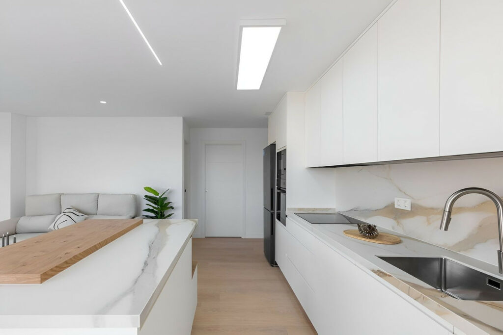 Middle Floor Apartment Torrevieja Alicante - image 10