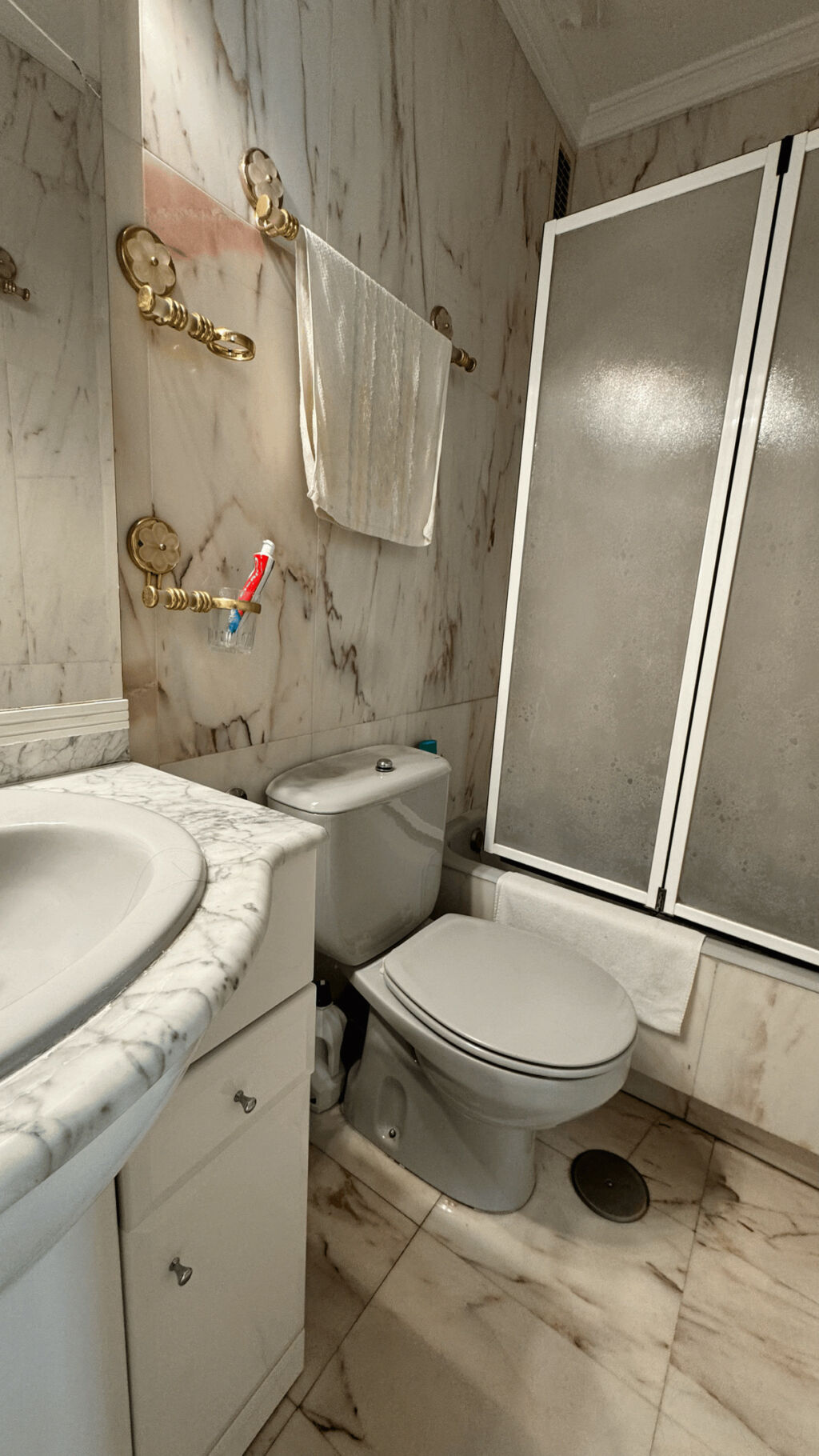 Middle Floor Apartment Fuengirola Málaga - image 10