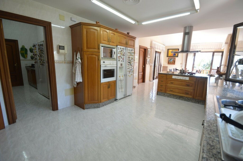 Detached Villa Benalmadena Málaga - image 10