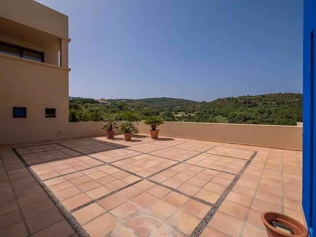 Detached Villa Sotogrande Alto Cádiz - image 10