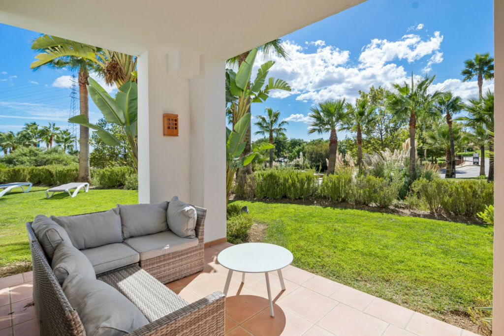 Ground Floor Apartment Casares Málaga - image 10