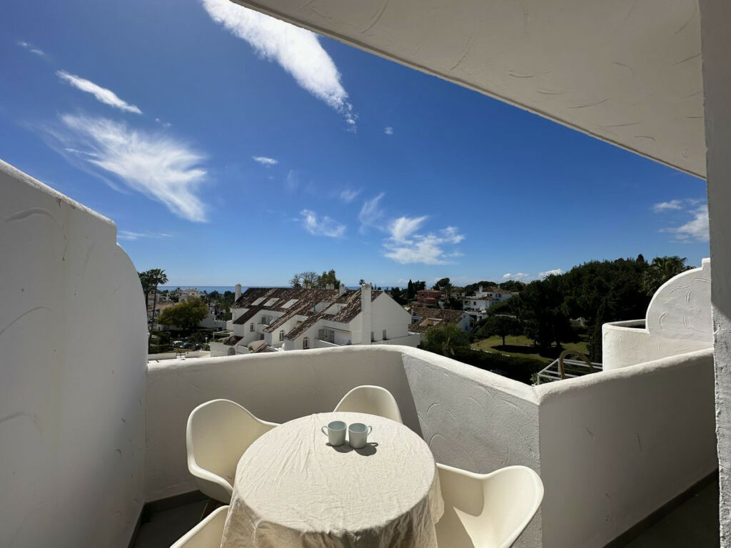 Penthouse Duplex Nueva Andalucía Málaga - image 11