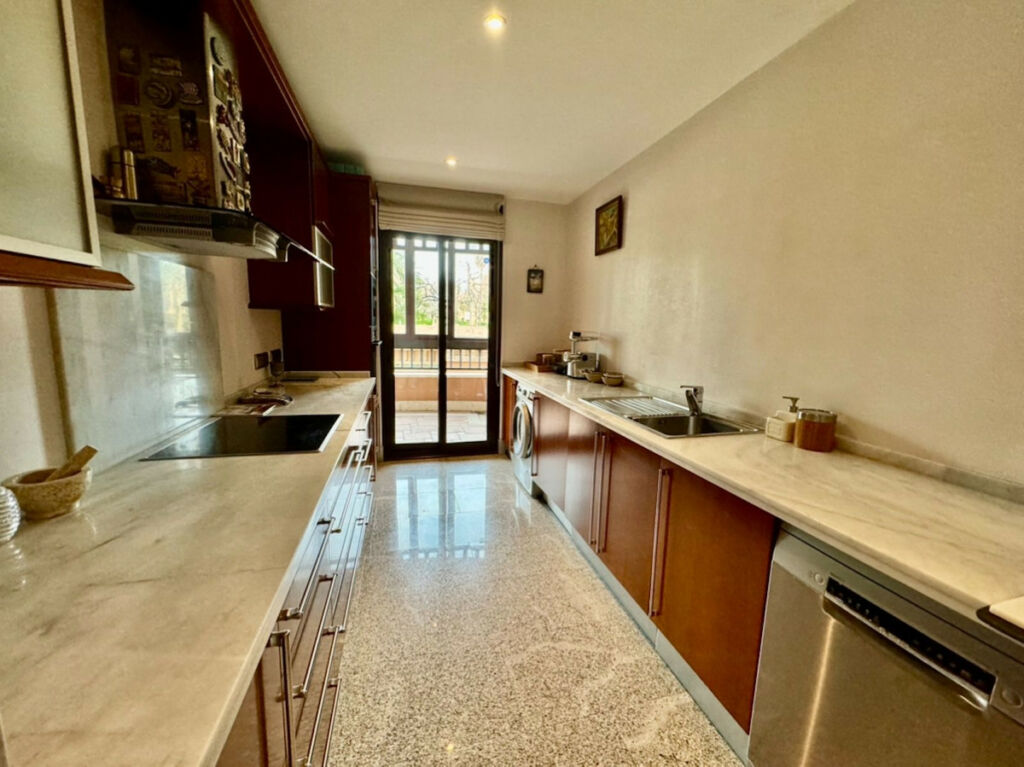 Ground Floor Apartment San Pedro de Alcántara Málaga - image 11