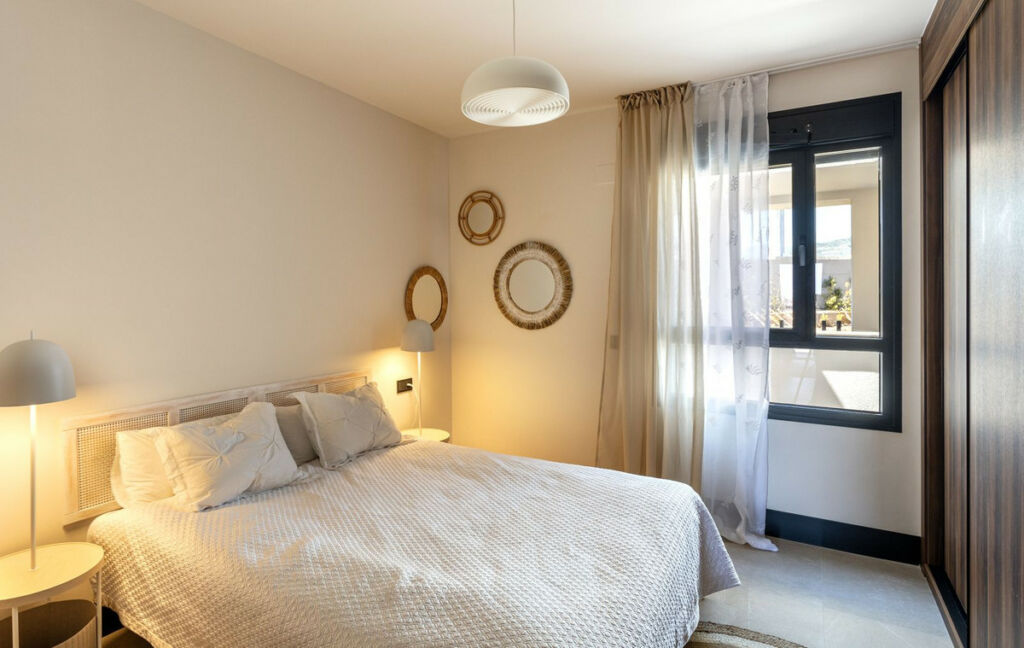 Middle Floor Apartment Nueva Andalucía Málaga - image 10